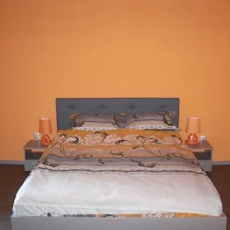 מלון Detelina Complex *