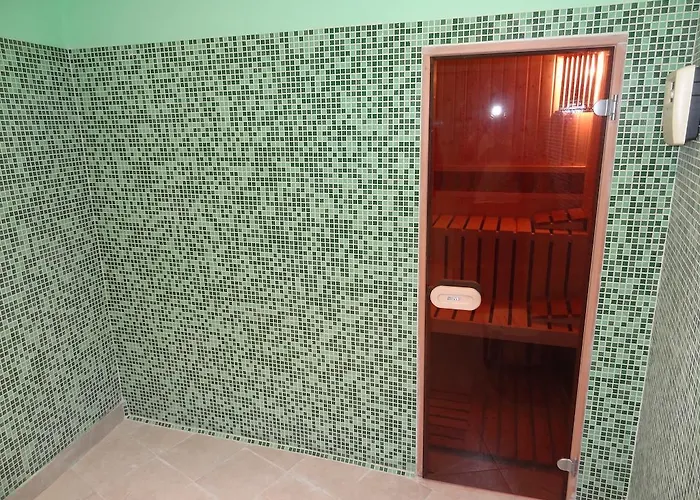 Хотел комплекс детелина