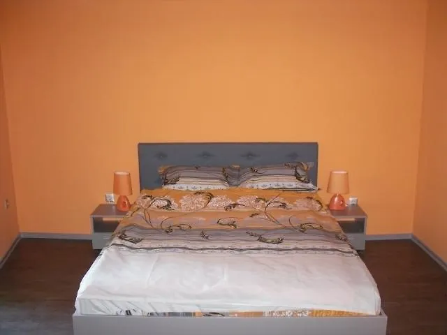 Хотел комплекс детелина *