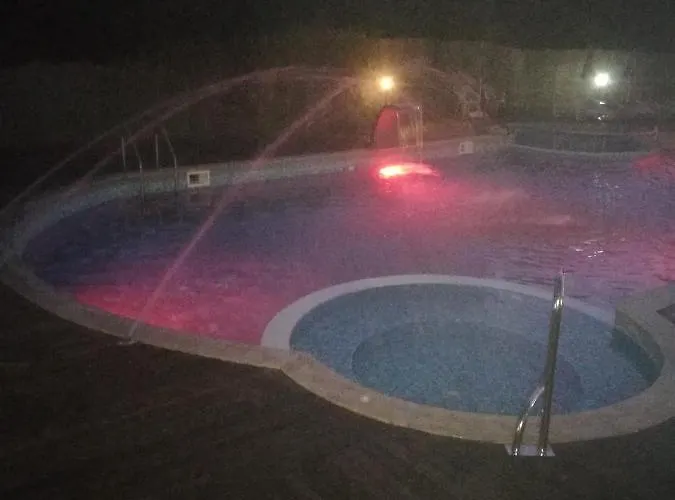 Хотел комплекс детелина